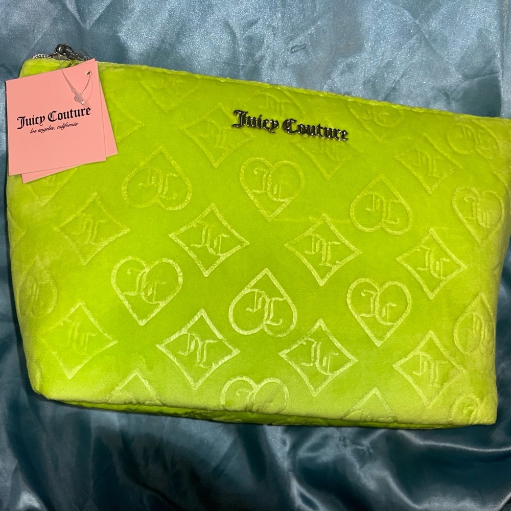 Cosmetic Bag 💚